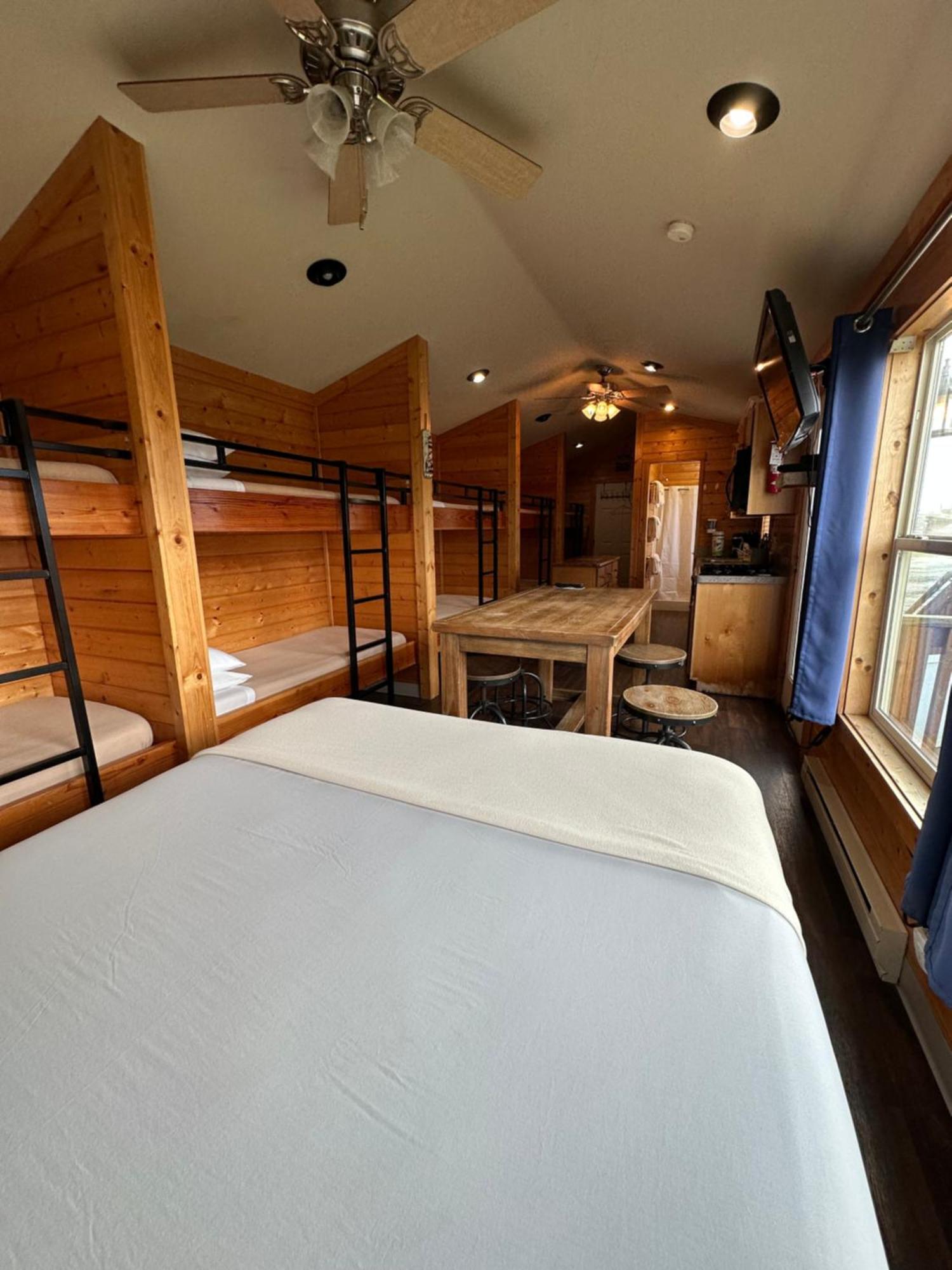Westport Inn Cabins Экстерьер фото